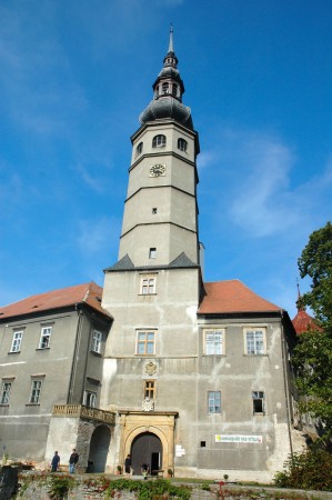 Tovačov (mezi Prostějovem a Hulínem)